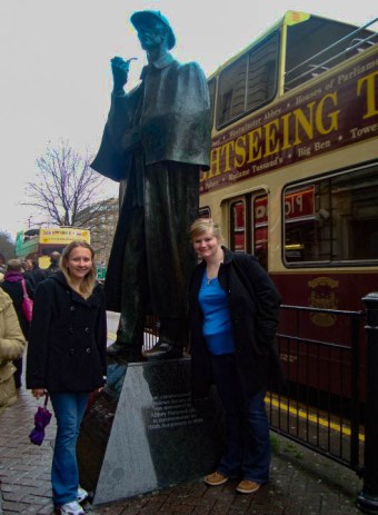 24850_555719636742_4716462_n-2